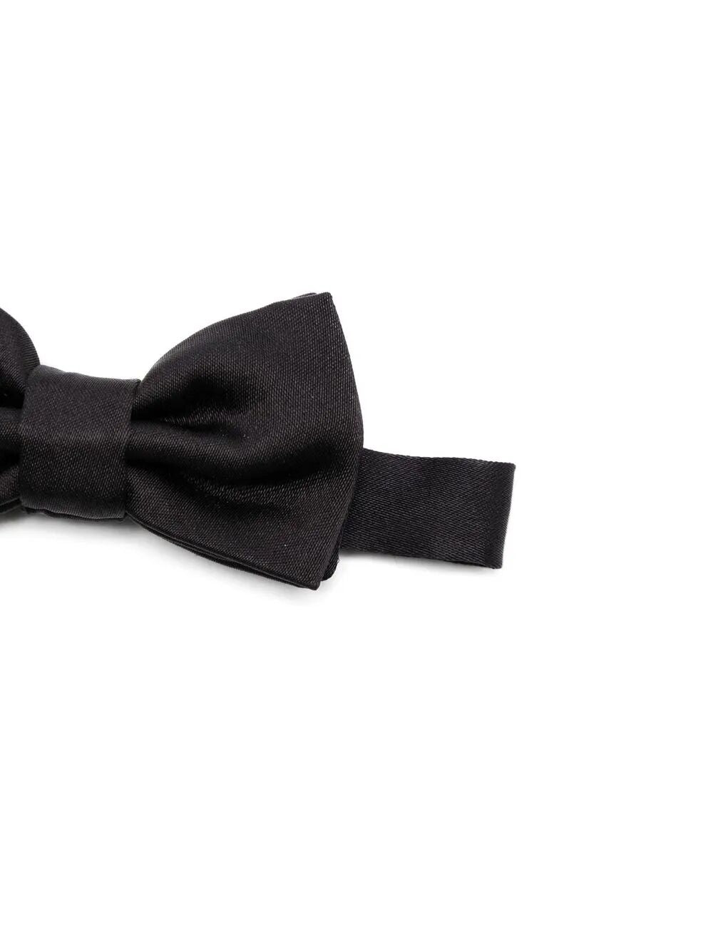 BOW TIE