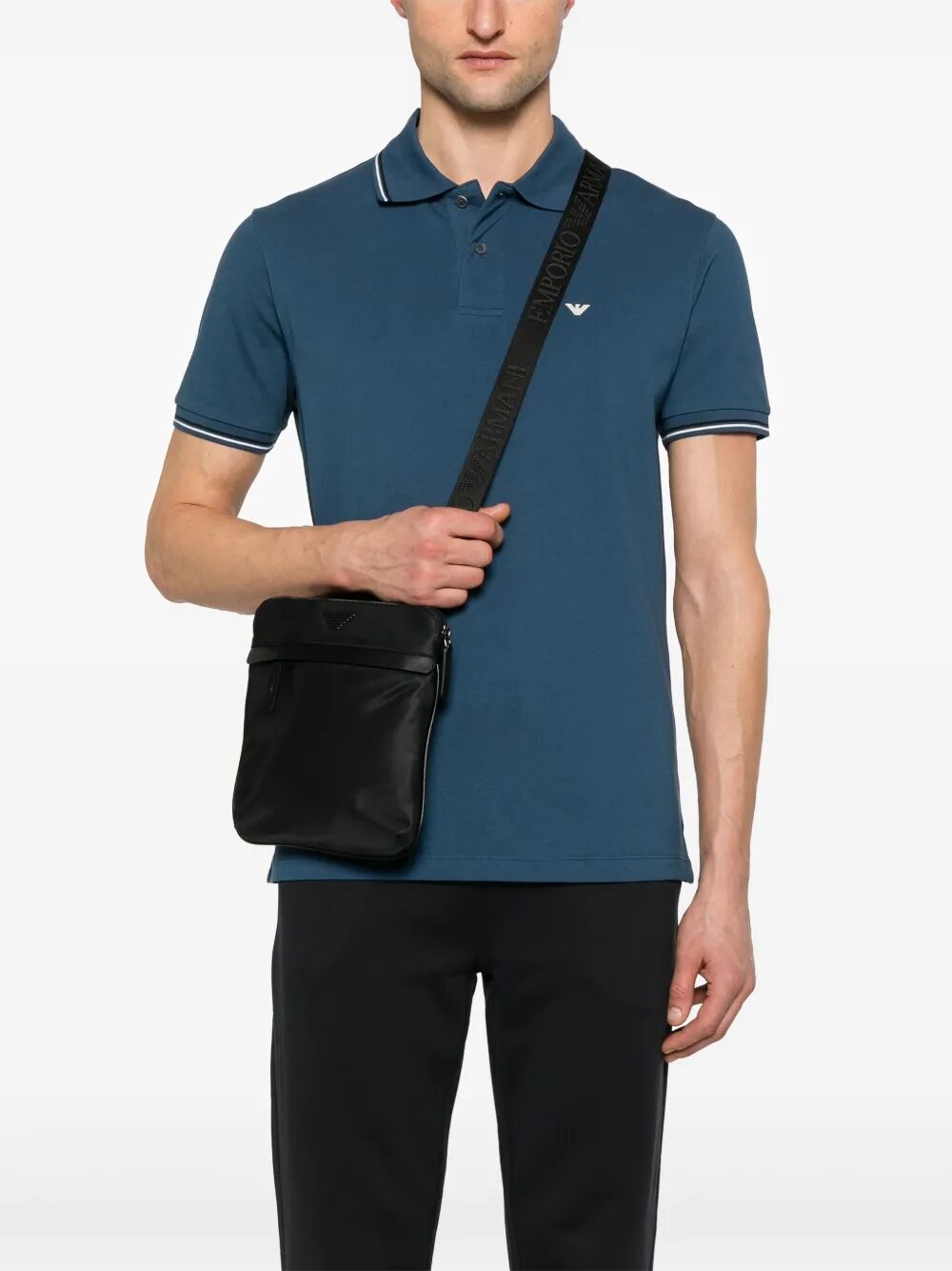 CROSSBODY