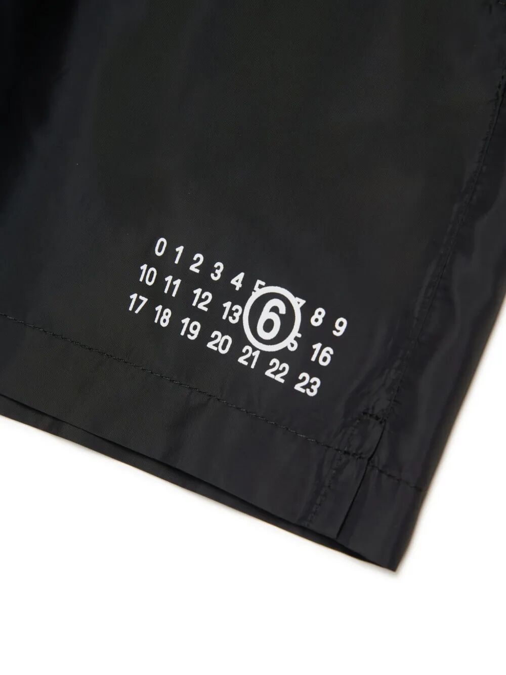 MM6M12U COSTUME