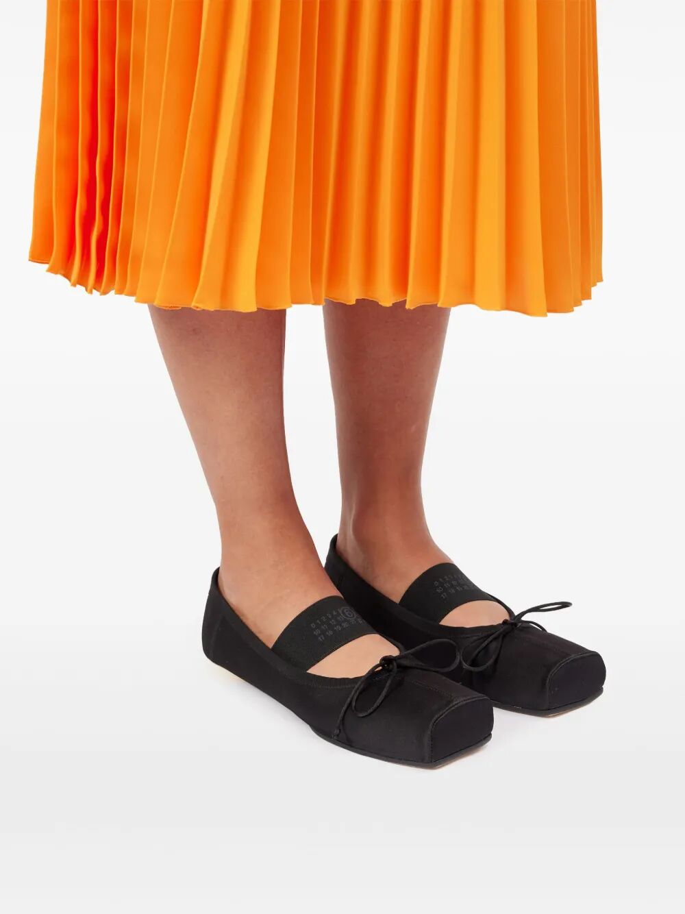 BALLET SHOE