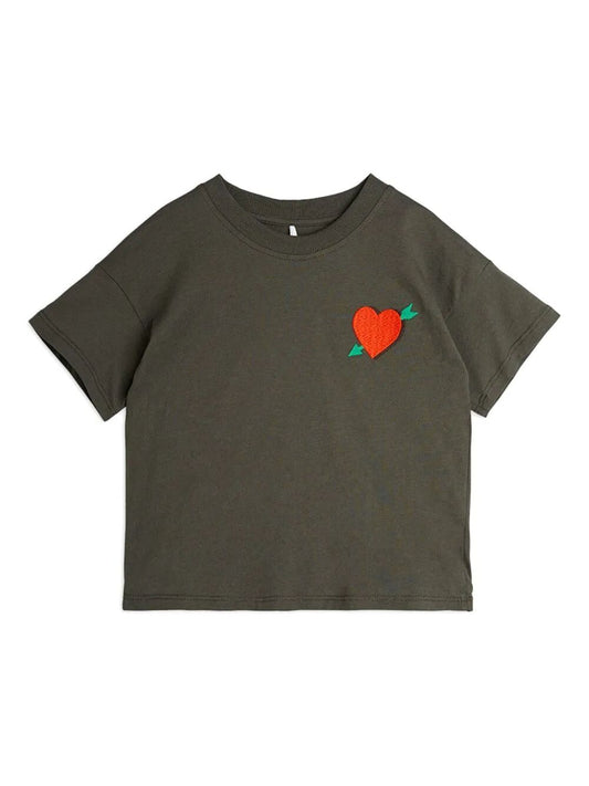 ARROWED HEART EMB SS TEE