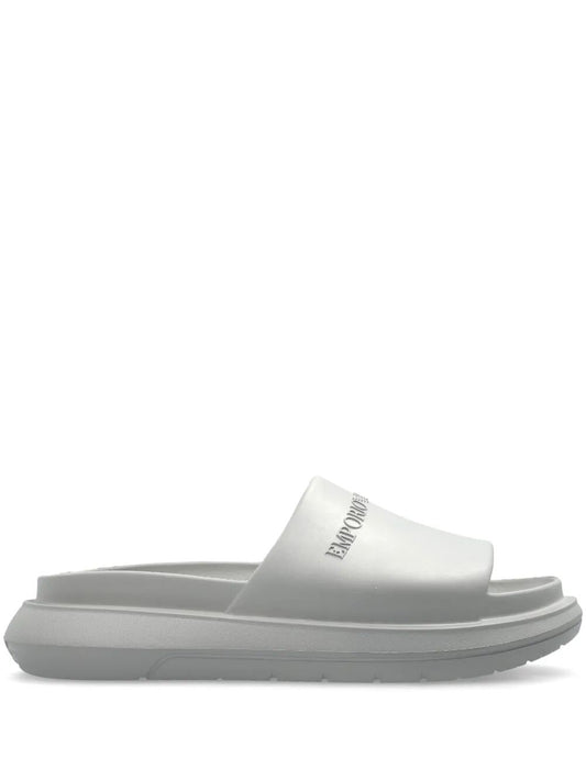 SANDAL